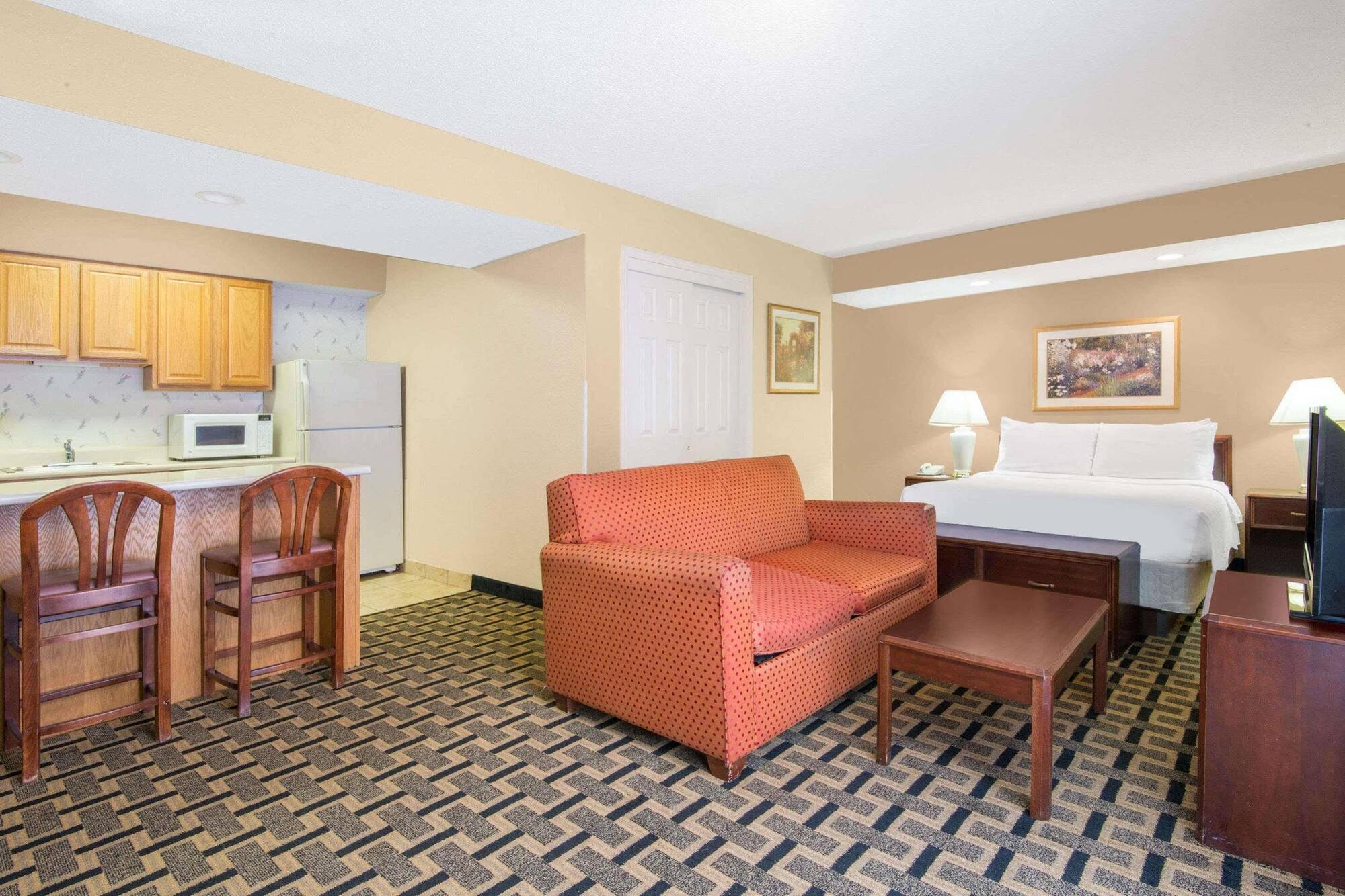 Hawthorn Extended Stay By Wyndham Wichita Exterior foto